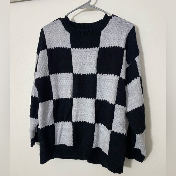wild fable Sweaters - Black and grey checkered Wild Fable sweater size Medium
